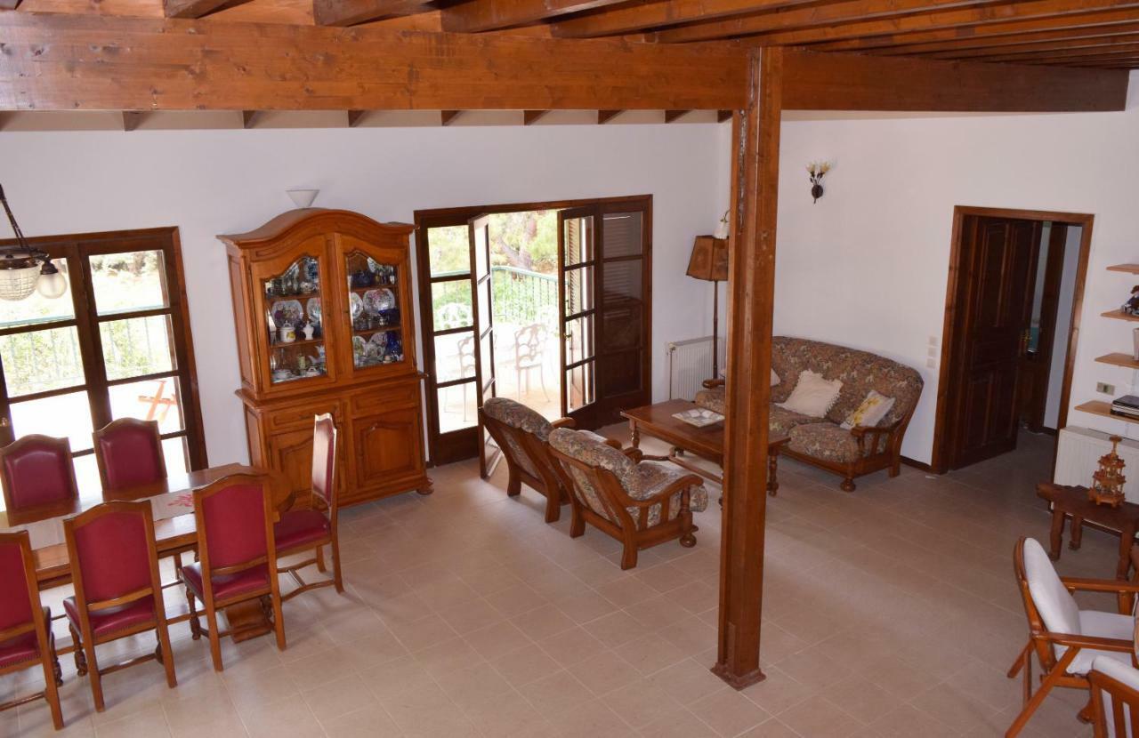 Seaside Villa In Alikes, Chalkida Drosia  Bagian luar foto