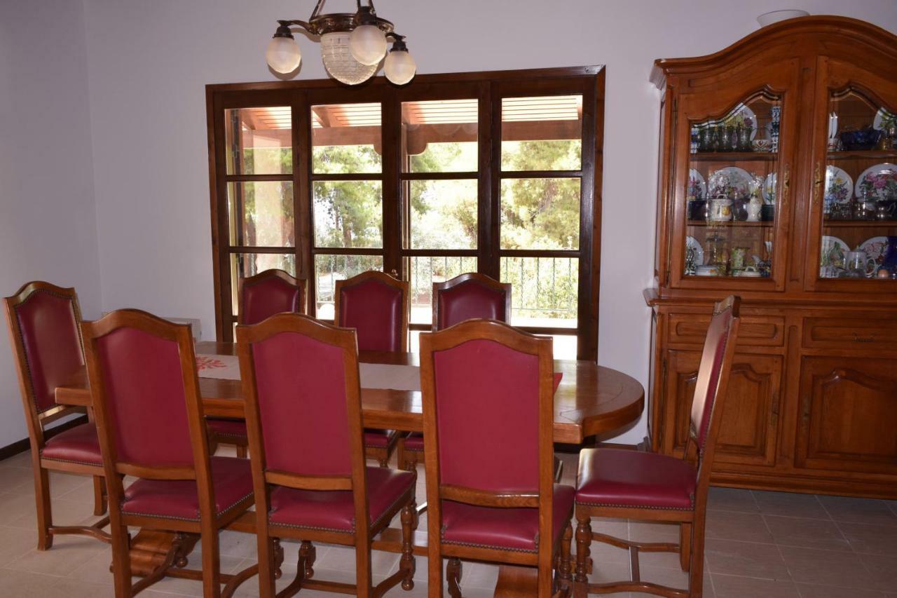 Seaside Villa In Alikes, Chalkida Drosia  Bagian luar foto