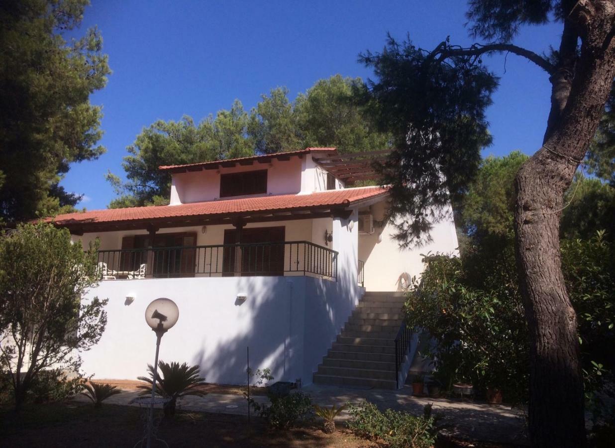 Seaside Villa In Alikes, Chalkida Drosia  Bagian luar foto